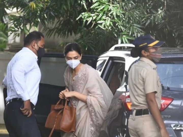 Deepika Padukone reaches NCB office