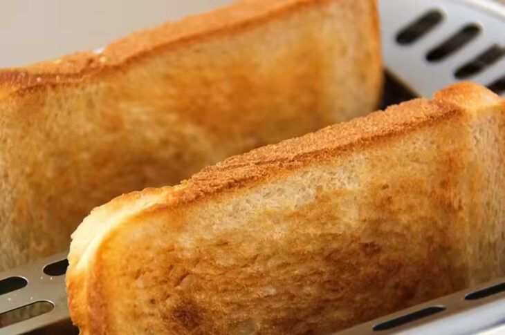Breakfast Gets Costlier: Bread Prices Jump by ₹5 Amid Soaring Packaging and Fuel Costs