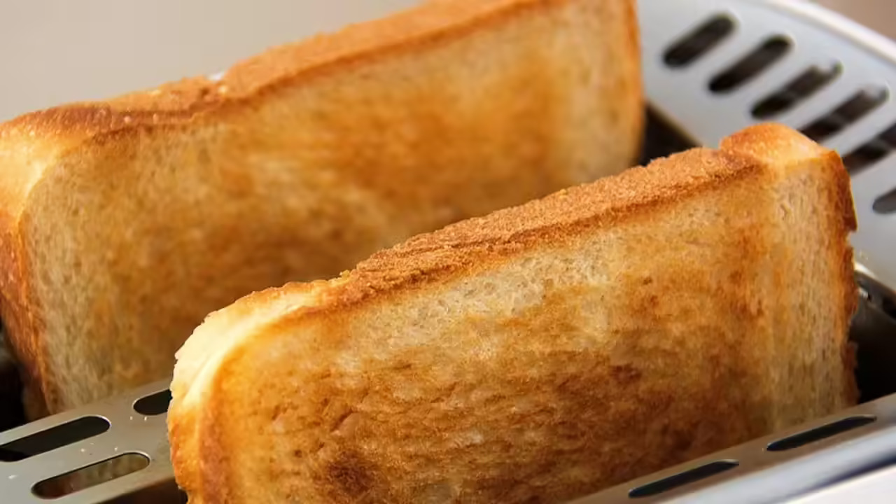 Breakfast Gets Costlier: Bread Prices Jump by ₹5 Amid Soaring Packaging and Fuel Costs