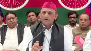 ‘CM Means Courier-Messenger’: Akhilesh Yadav Mocks UP Cabinet Expansion and Film Habits